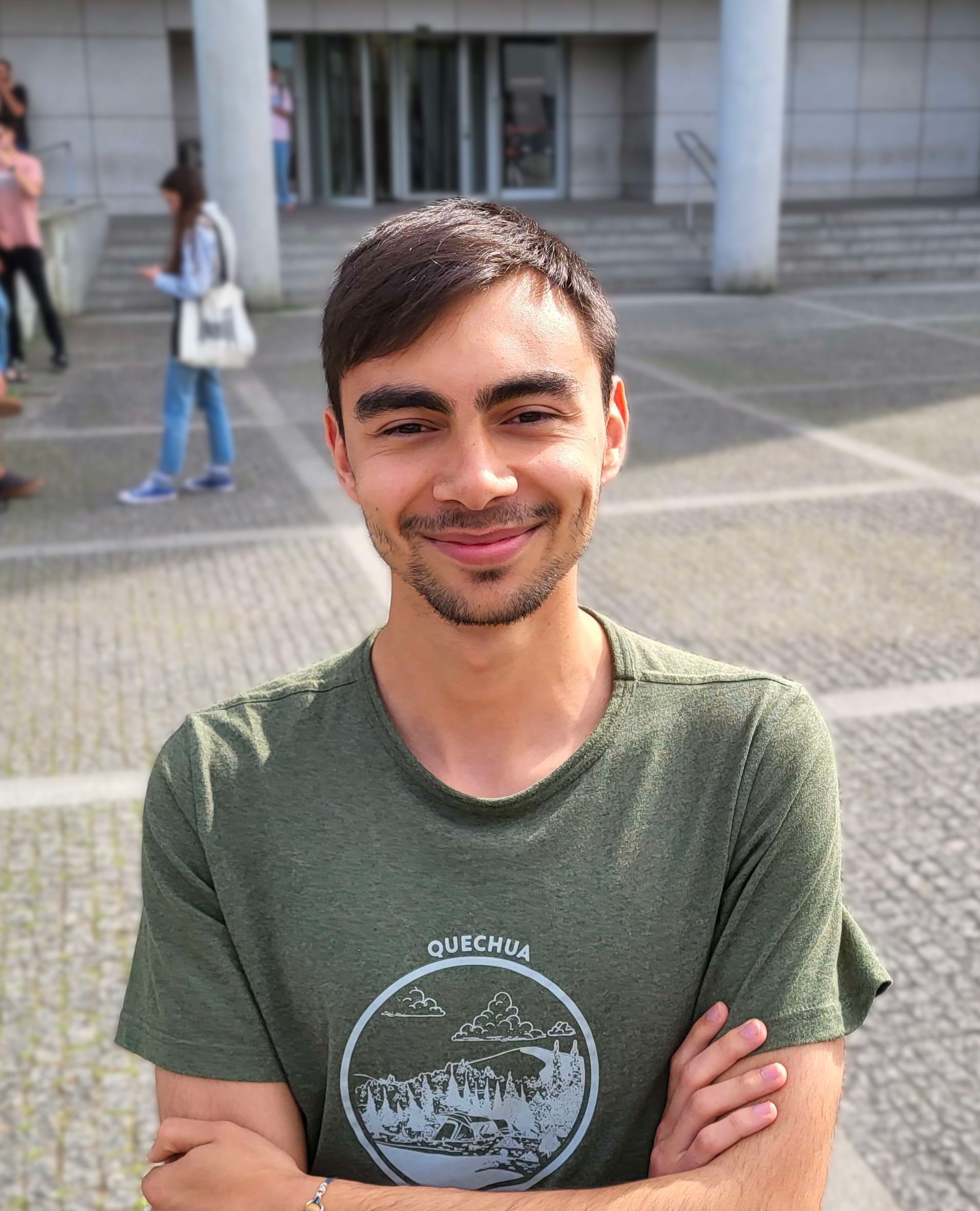 Luís